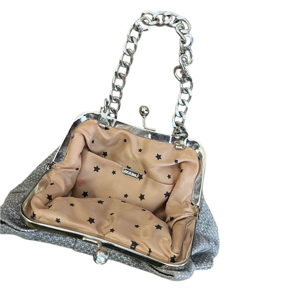 Ruum Small Gray Metallic Bow Clutch - Picture 3 of 5